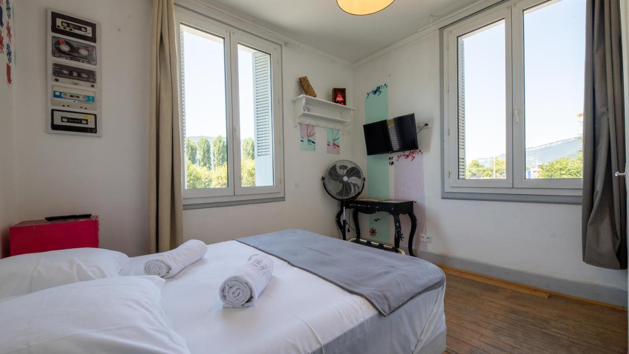 Hotel Mamie Jane Co-Munity Aix-les-Bains Exterior foto