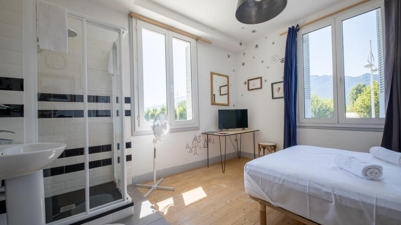 Hotel Mamie Jane Co-Munity Aix-les-Bains Exterior foto